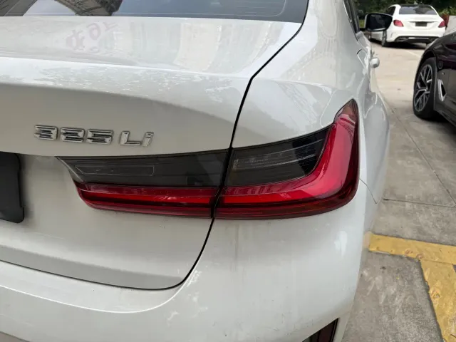 BMW 3 Series — Фото автомобиля 19