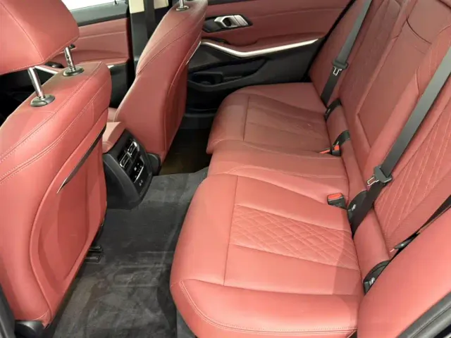 BMW 3 Series — Фото автомобиля 14