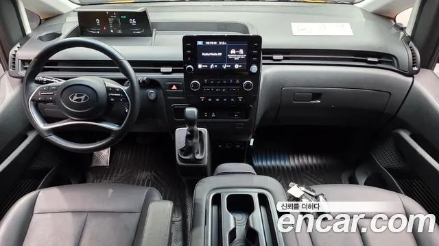 Hyundai Staria — Фото автомобиля 10