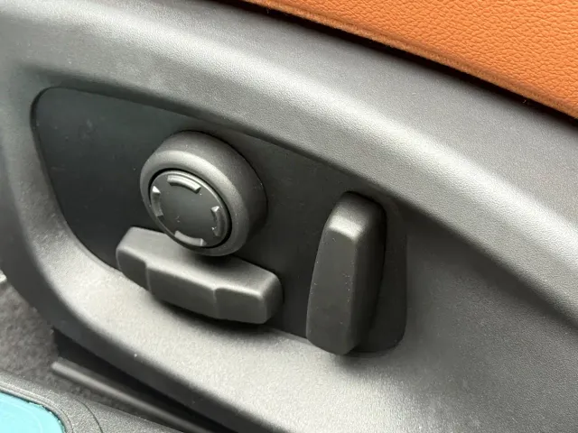 Jaguar XEL — Фото автомобиля 15