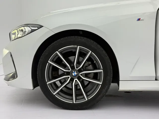 BMW 3 Series — Фото автомобиля 22
