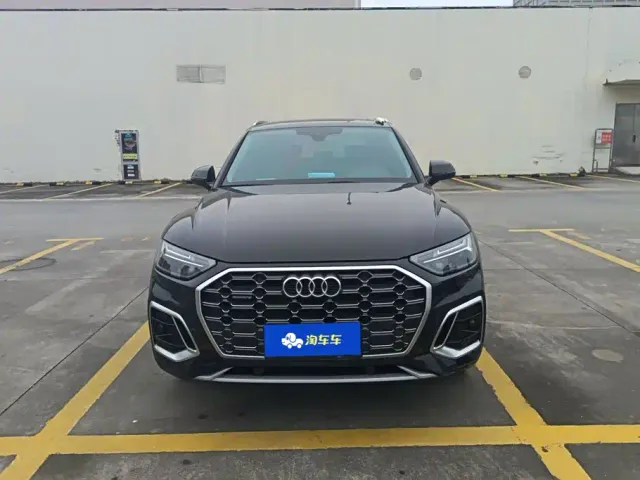 Audi Q5L — Фото автомобиля 2