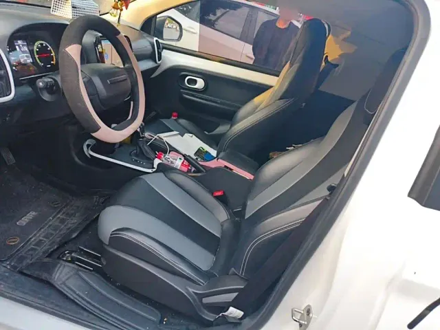 Roewe Clever — Фото автомобиля 13