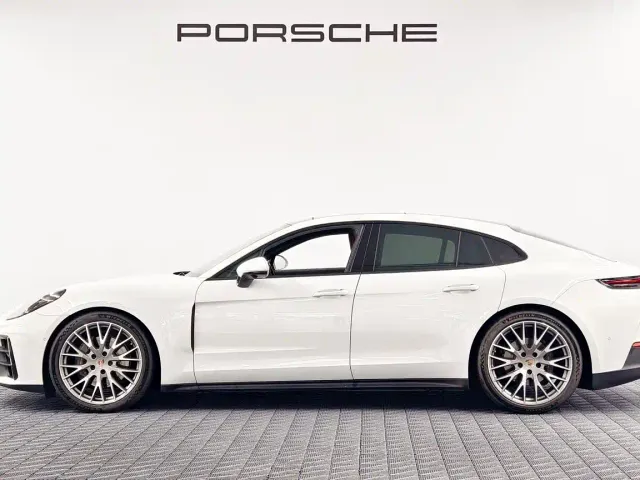 Porsche Panamera — Фото автомобиля 4