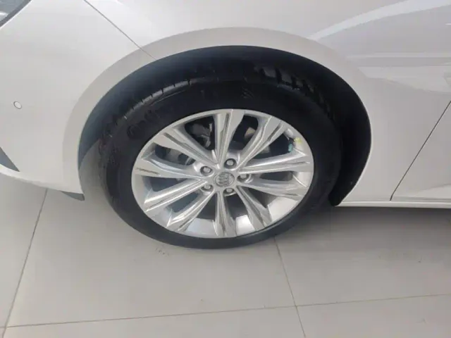 Buick Regal — Фото автомобиля 22