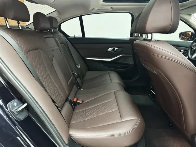 BMW 3 Series — Фото автомобиля 14