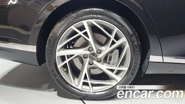 Genesis G90 RS4 — Фото автомобиля 5
