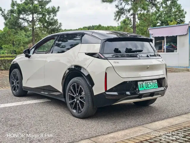 ZEEKR Zeekr X 2024 Model 4-Seat RWD Version — Фото автомобиля 21