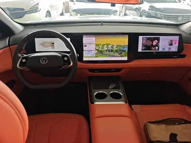 Changan CS75 Plus — Фото автомобиля 9
