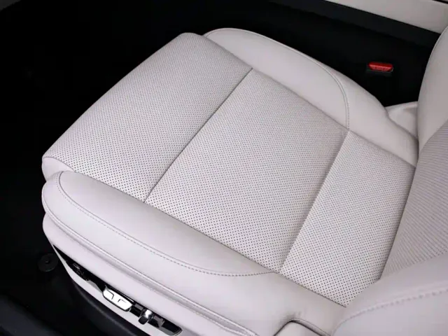 Li Auto L7 — Фото автомобиля 15