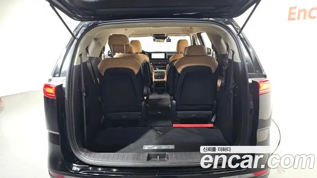 Kia Canival Carnival 4 поколение Бензин 9 мест Prestige — Фото автомобиля 20