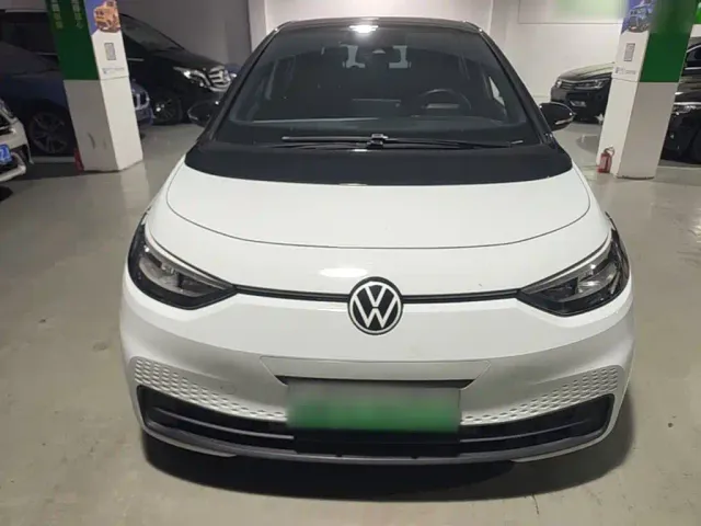 Volkswagen ID.3 — Фото автомобиля 2