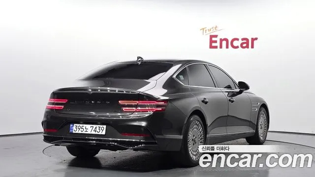 Genesis G80 Бензин 2.5 турбо AWD — Фото автомобиля 2