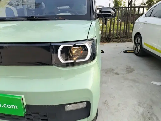 Wuling Hongguang Mini EV — Фото автомобиля 23