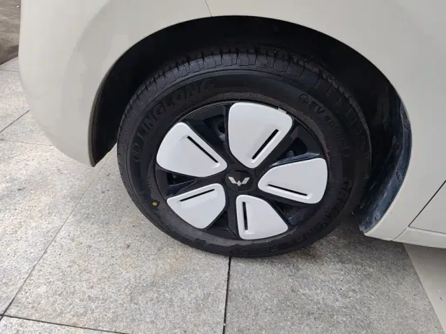 Wuling Hongguang Mini EV — Фото автомобиля 22