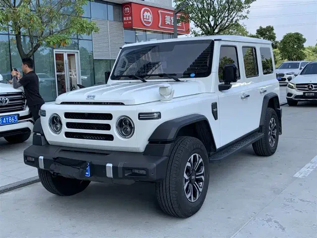 Фотография автомобиля — 212 T01