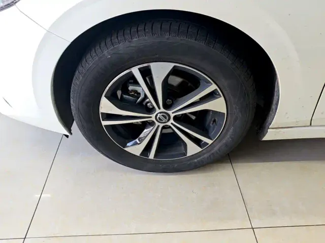 Nissan Sylphy — Фото автомобиля 22