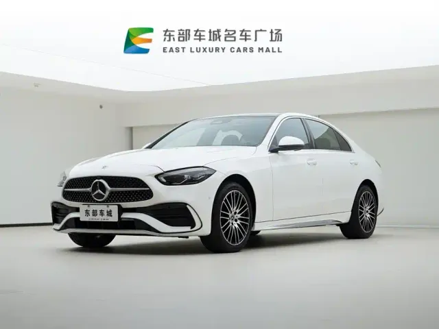 Фотография автомобиля — Mercedes-Benz C-Class