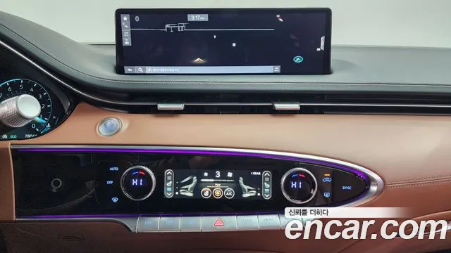 Genesis GV70 — Фото автомобиля 14