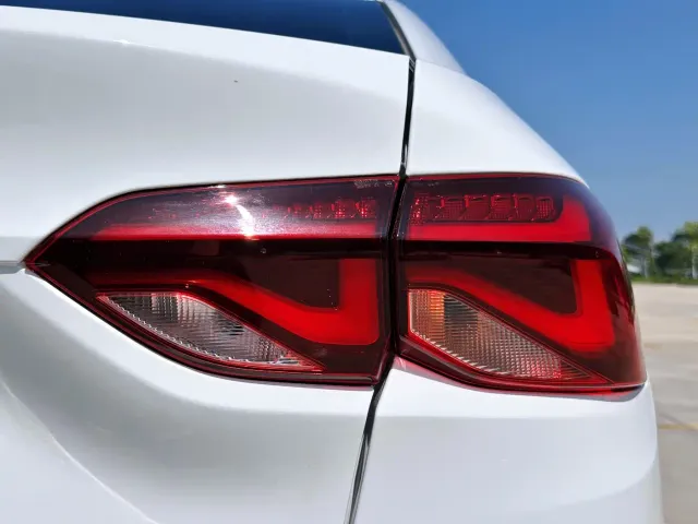 Chevrolet Monza — Фото автомобиля 10