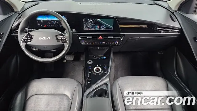 Kia Niro — Фото автомобиля 10