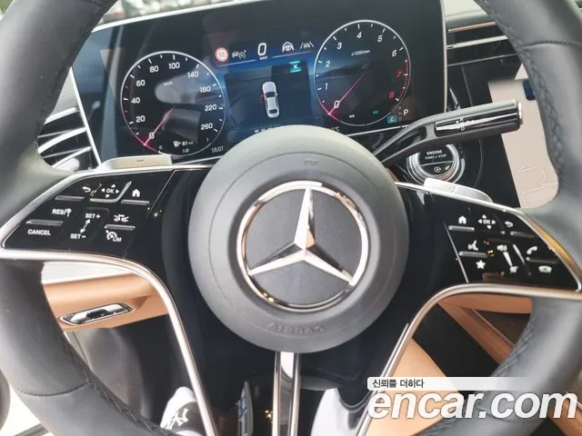 Mercedes-Benz E-Class — Фото автомобиля 18