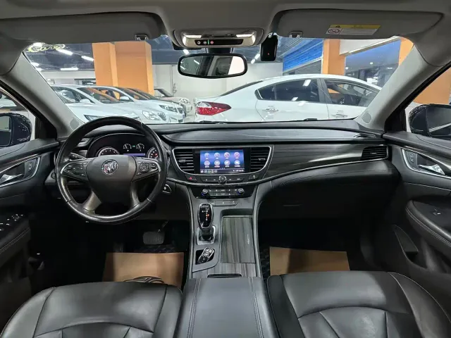Buick LaCrosse — Фото автомобиля 4