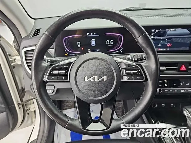 Kia Seltos Новый Seltos Бензин 2.0 2WD — Фото автомобиля 9