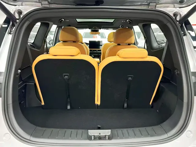 Geely Haoyue L — Фото автомобиля 21