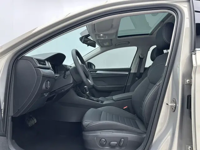 Skoda Superb — Фото автомобиля 5