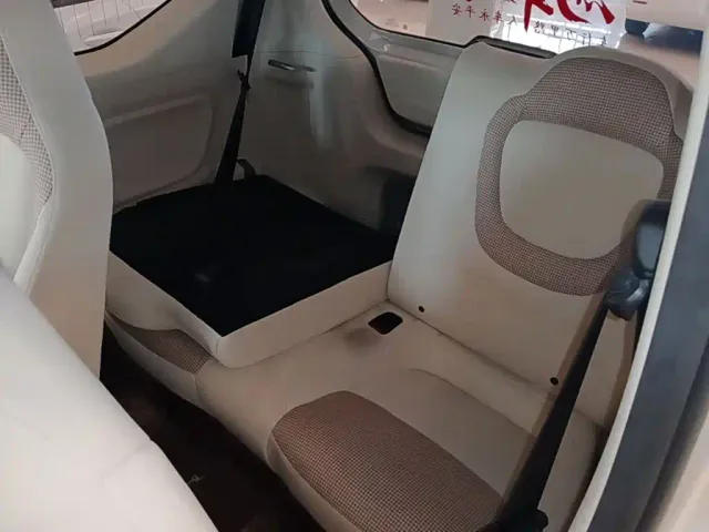 Wuling Hongguang Mini EV — Фото автомобиля 16
