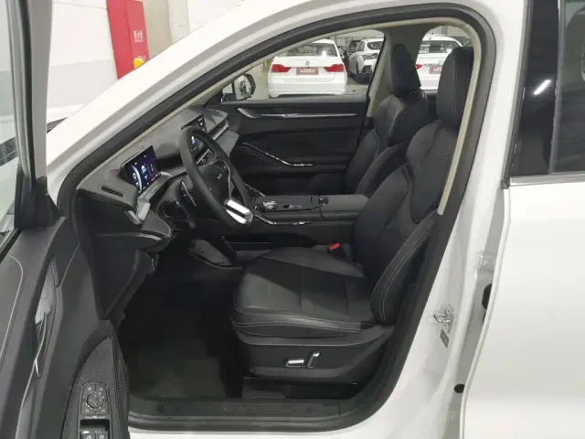 Haval H6 — Фото автомобиля 10