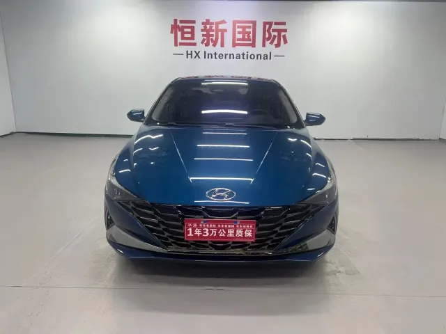 Hyundai Elantra 2022 1.5L CVT LUX Premium Edition — Фото автомобиля 2