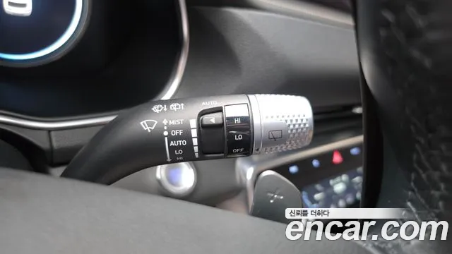 Genesis GV80 — Фото автомобиля 14