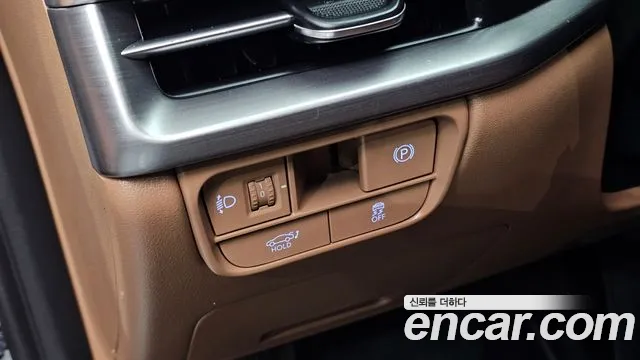 Hyundai Grandeur GN7 — Фото автомобиля 18