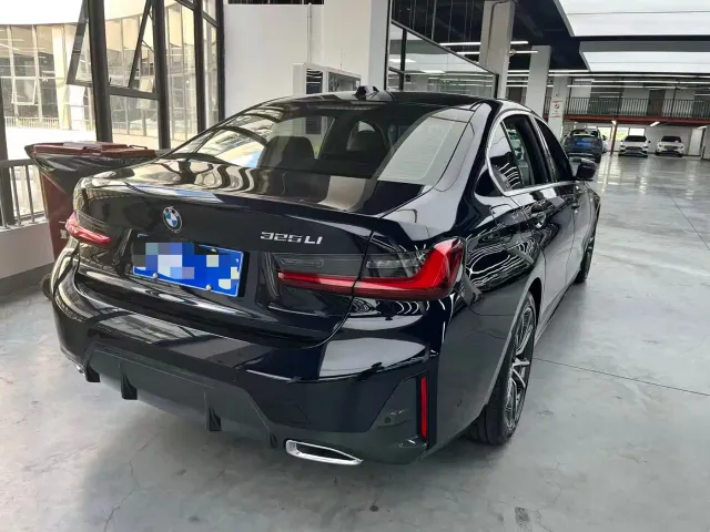 BMW 3 Series — Фото автомобиля 15