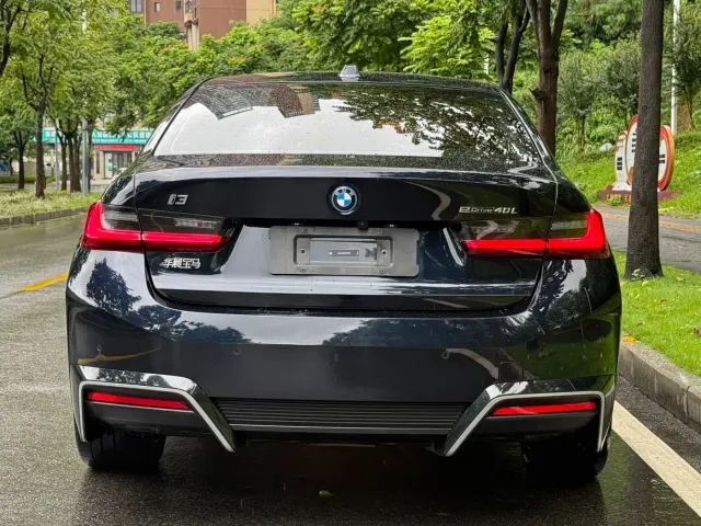 BMW i3 — Фото автомобиля 6