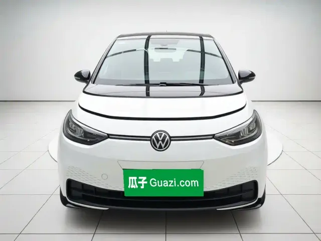 Volkswagen ID.3 — Фото автомобиля 2