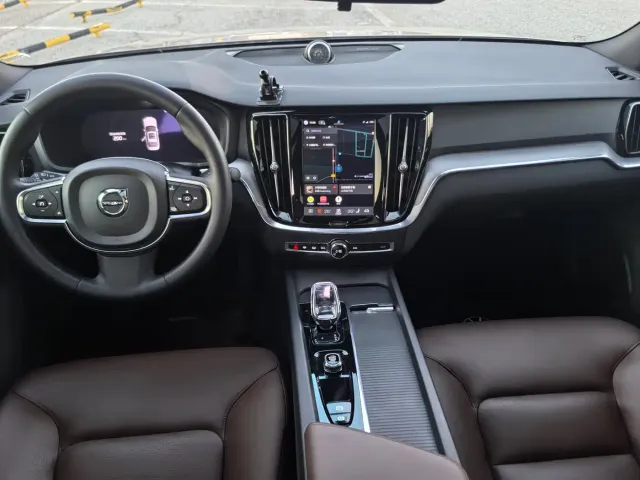Volvo S60 — Фото автомобиля 12