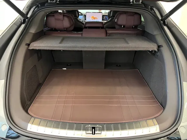 Denza Z9GT — Фото автомобиля 13
