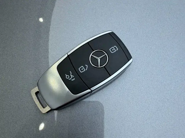 Mercedes-Benz GLB-Class — Фото автомобиля 17