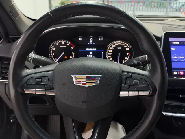 Cadillac CT5 — Фото автомобиля 15