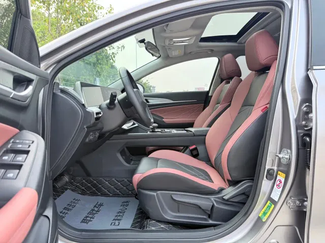 Changan Eado — Фото автомобиля 8