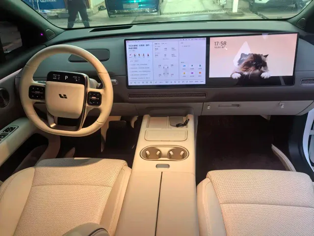 Li Auto i6 — Фото автомобиля 6