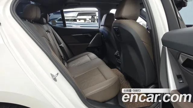 BMW 5-Series — Фото автомобиля 12