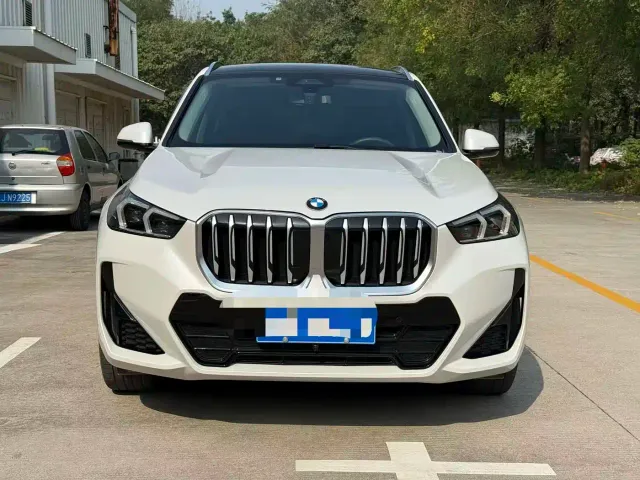 BMW X1 — Фото автомобиля 2