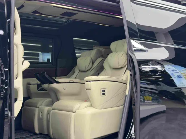 Toyota Alphard — Фото автомобиля 9
