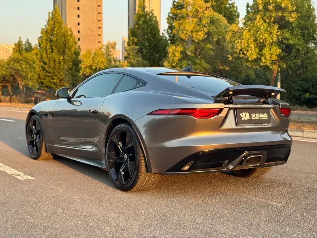 Jaguar F-Type — Фото автомобиля 4