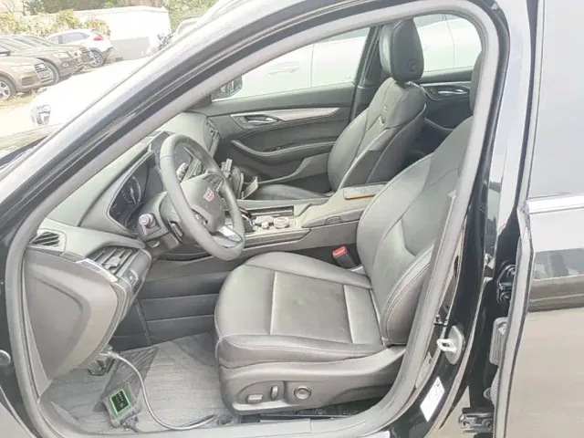 Cadillac CT5 — Фото автомобиля 14