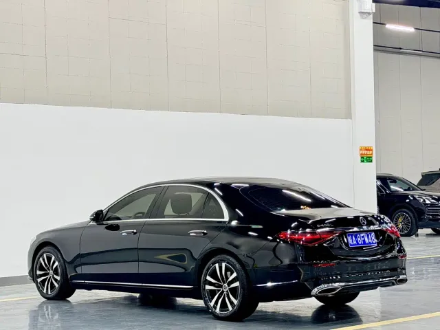 Mercedes-Benz S-Class — Фото автомобиля 13